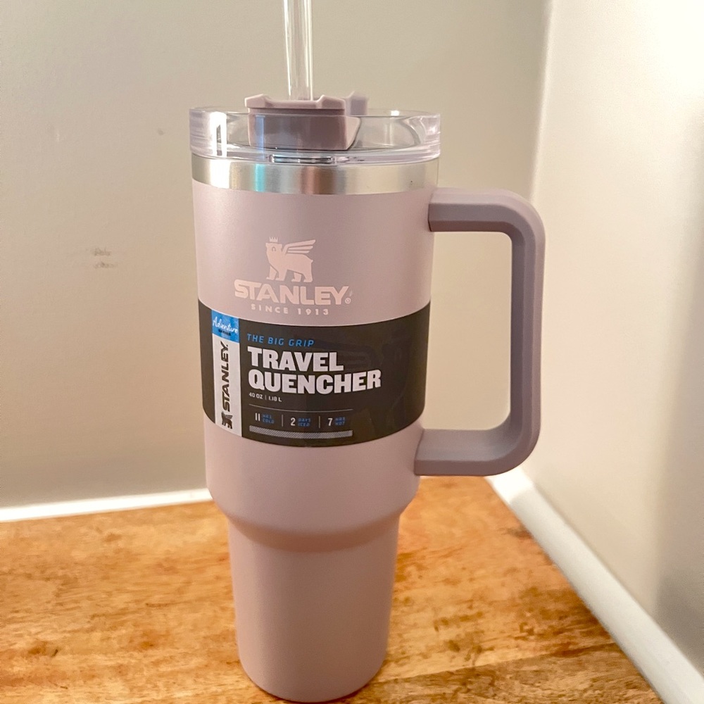 NWT 40 oz Stanley quencher in Abalone
